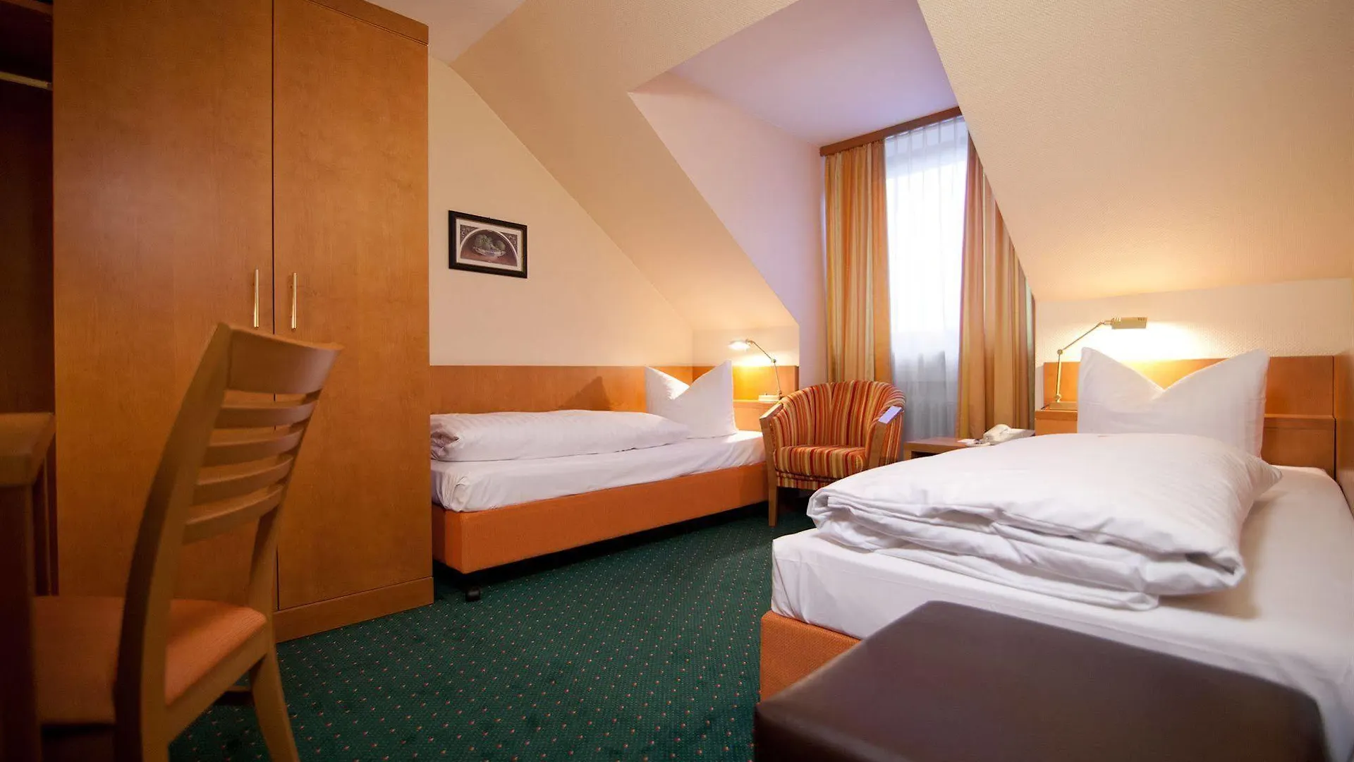 Hotel Gruenwald München 3*,
